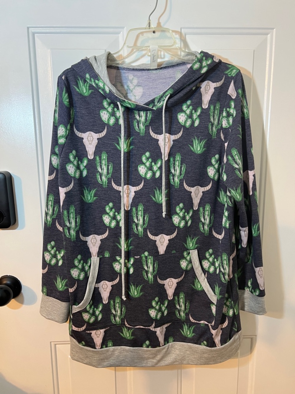 Cactus & Longhorn Print Hoodie